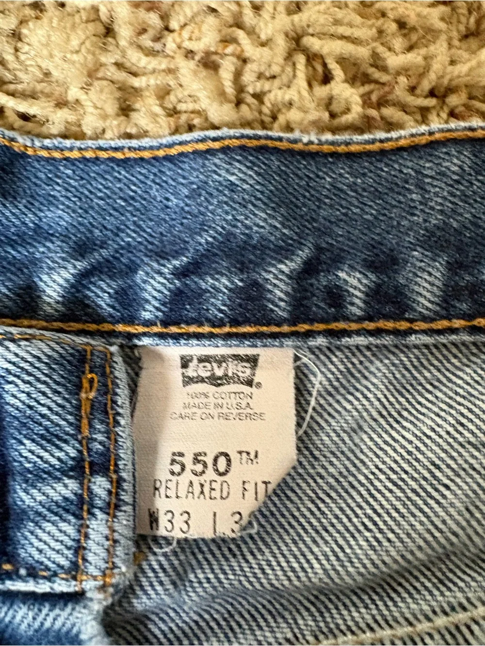 Vintage 2002 Levi's 550 Relaxed Fit Light Blue Denim Jeans